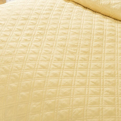 Tache Buttercup Puffs Yellow Diamond Matelasse Scalloped Quilt Set (YELLEMDES) - - Quilt / Bedspread