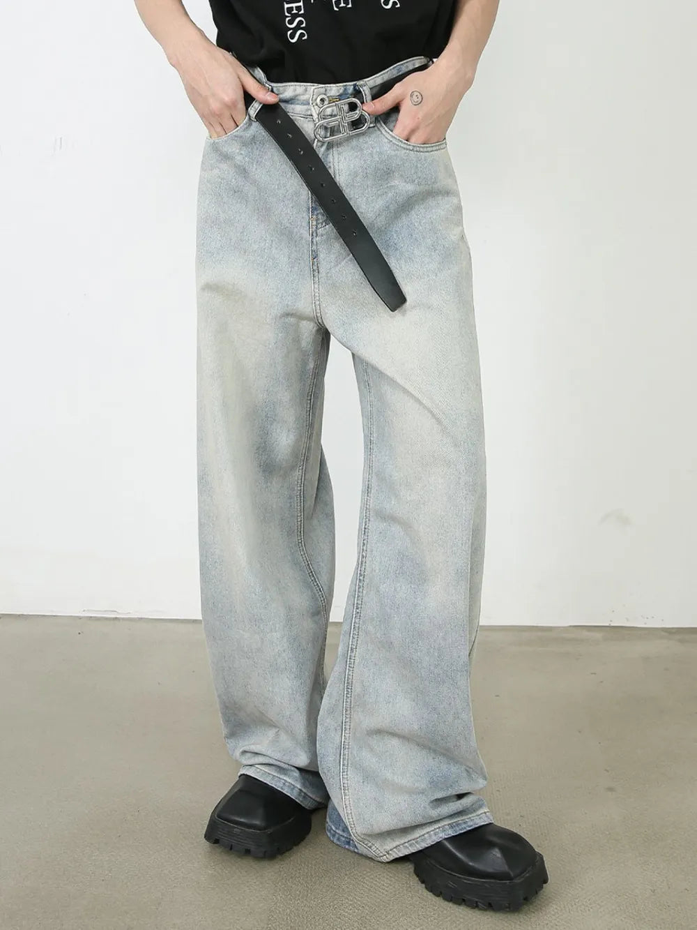 Men's Wide Leg Jeans with Pockets - Light -