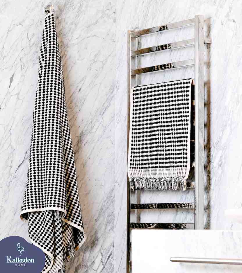 Pom Pom Bath Towel - - Bath Towels