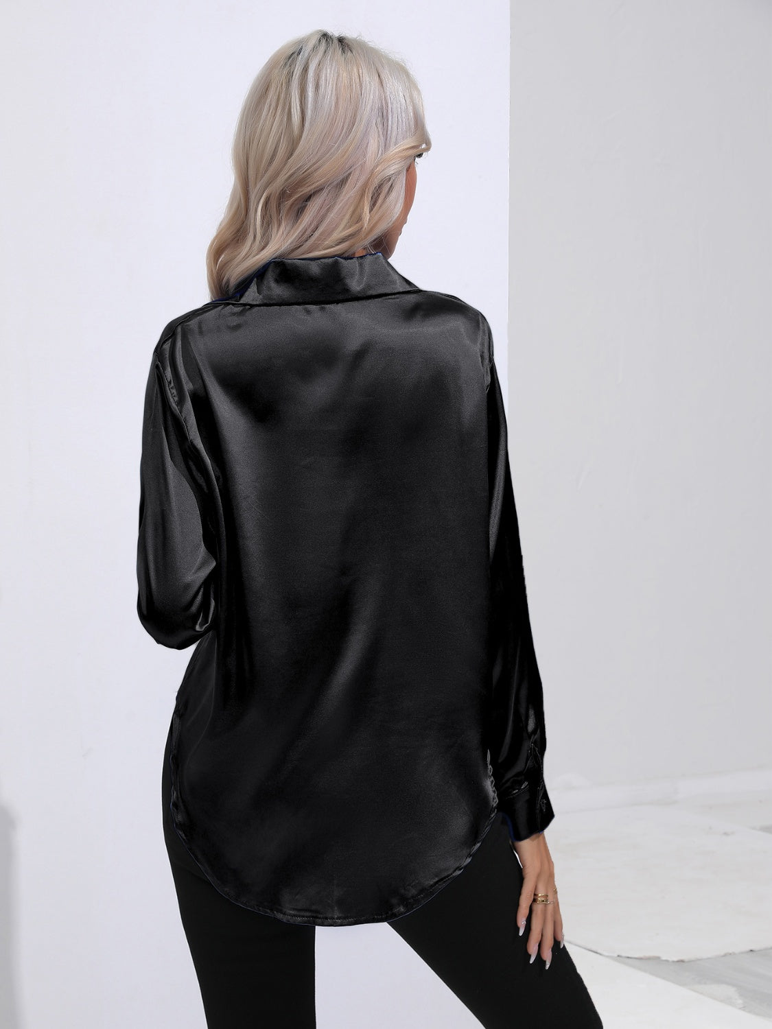 Collared Neck Buttoned Long Sleeve Shirt - -