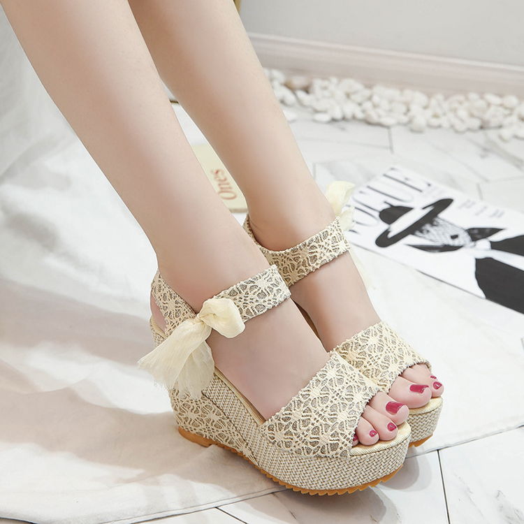 Lace Leisure Fish Mouth Wedge Heels