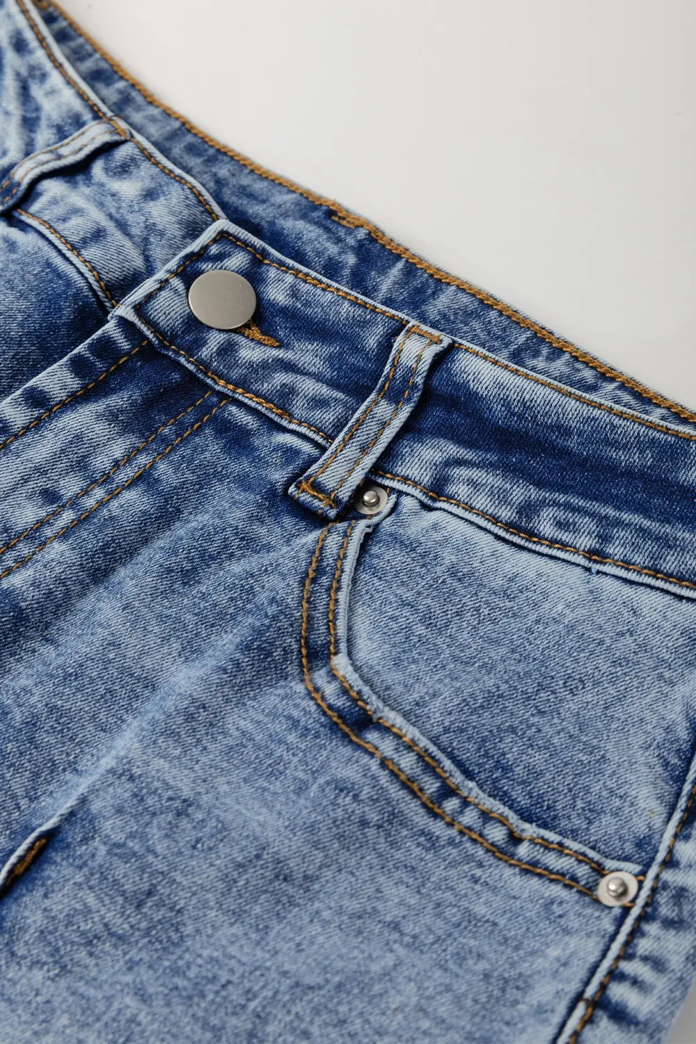 High-Waisted Wide-Leg Cuffed Jeans - -