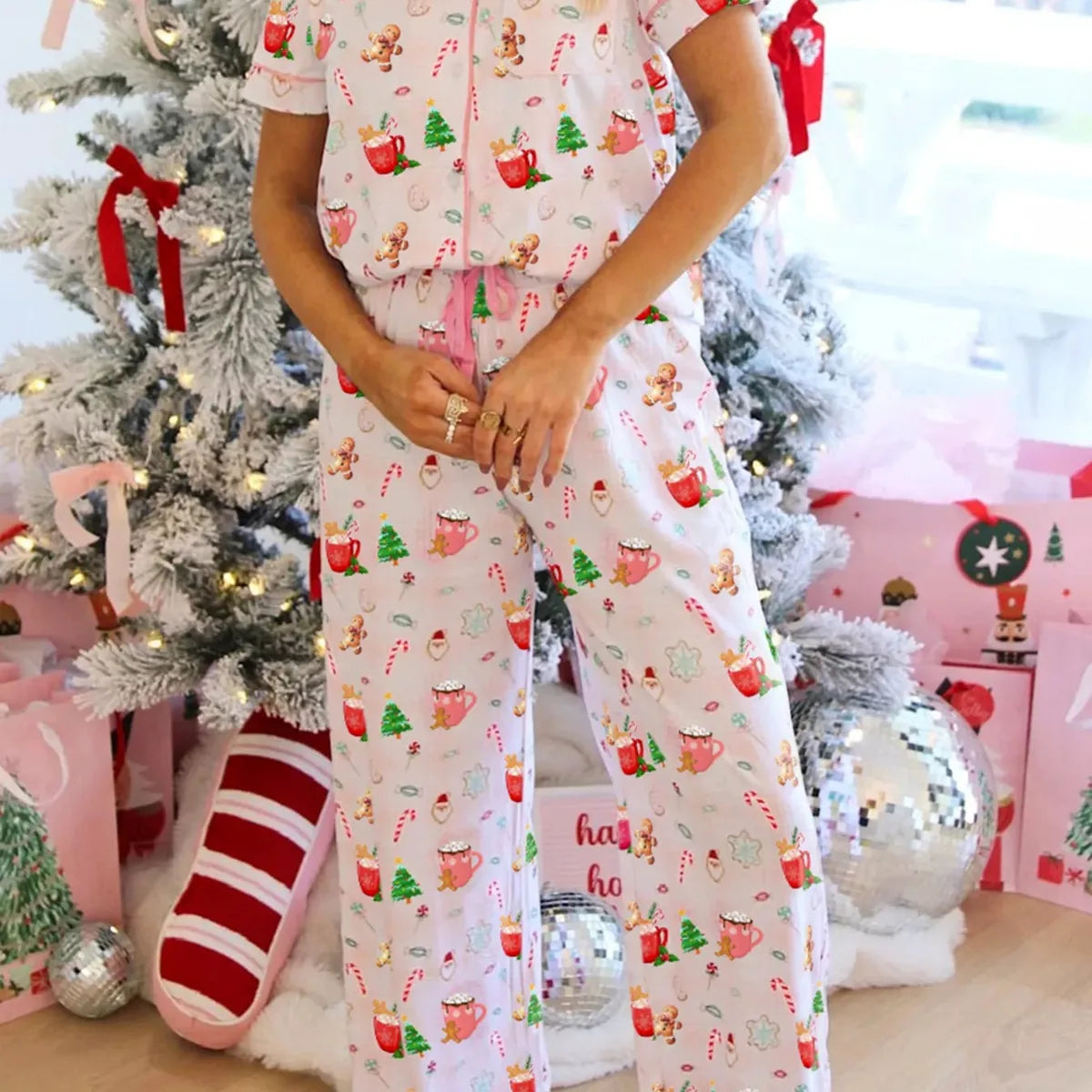 Christmas Spirit Cute Holiday Print Short Sleeve Shirt and Pants 2pcs - - Pajama Set