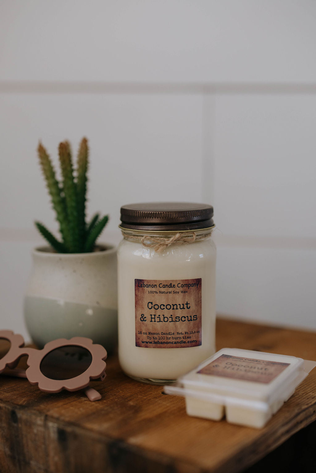 Coconut & Hibiscus Candle - - Candles & Melts