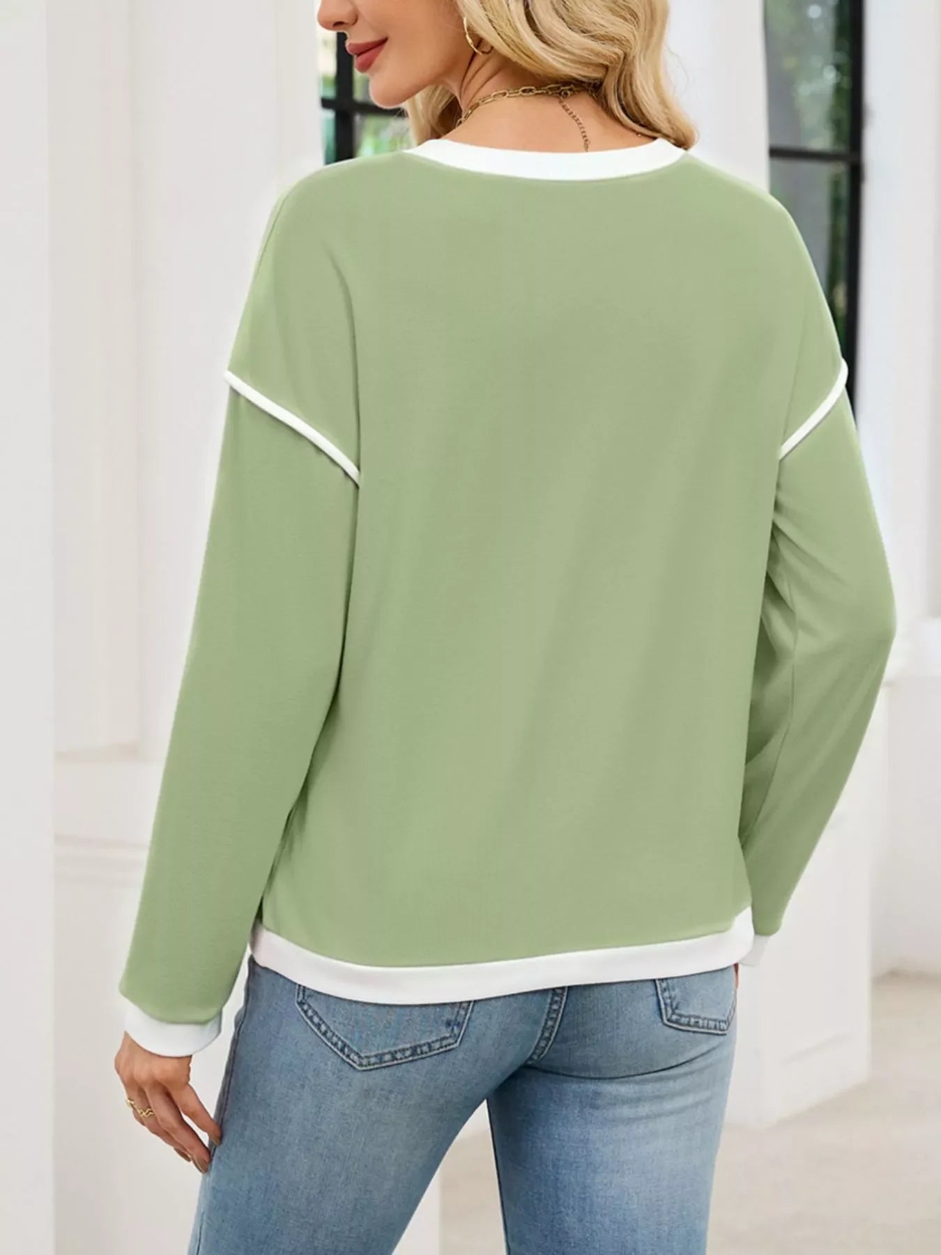 Contrast Trim Long Sleeve Sweatshirt - -