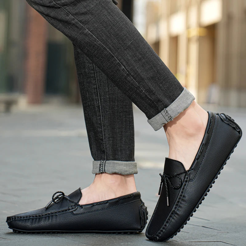 Large Fashionable Loafer Leather Soft Soled Moccasin Shoes Men's Casual Shoes