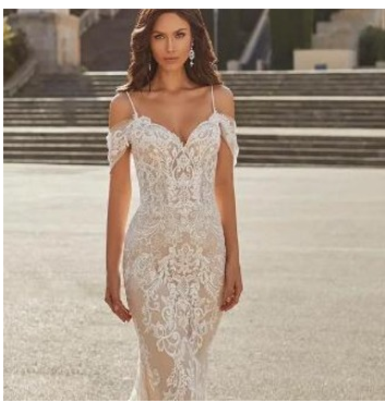 Chic Ivory Boat Neck Bridal Dress with Slit - - dress
