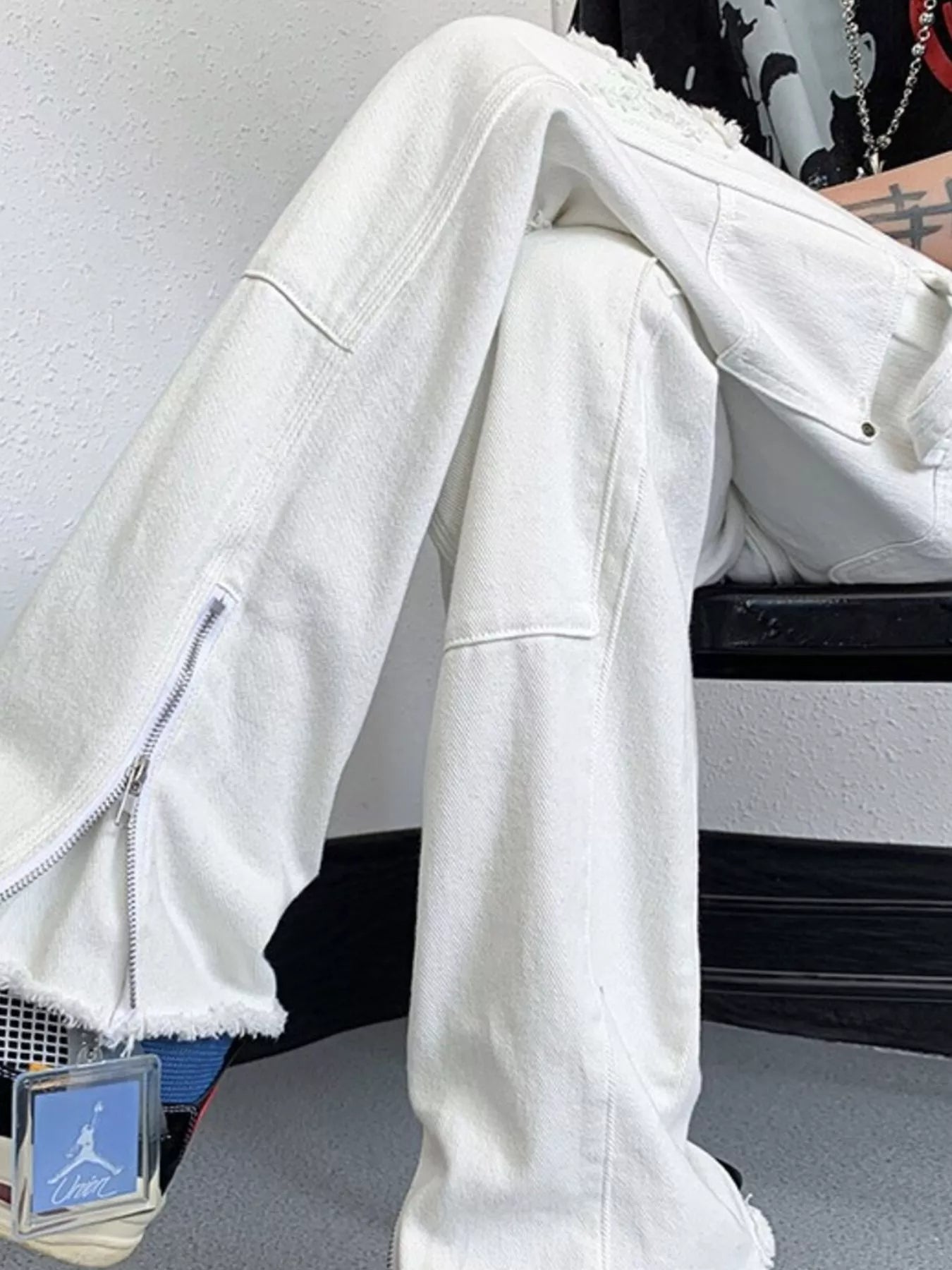 Men's Distressed Raw Hem Wide Leg Jeans - -