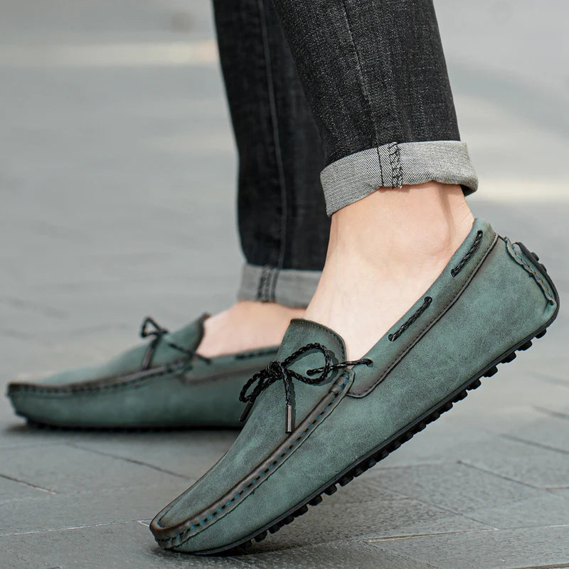 Large Fashionable Loafer Leather Soft Soled Moccasin Shoes Men's Casual Shoes