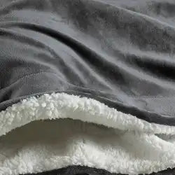 Lamb Fleece Blanket - Kia Day Design