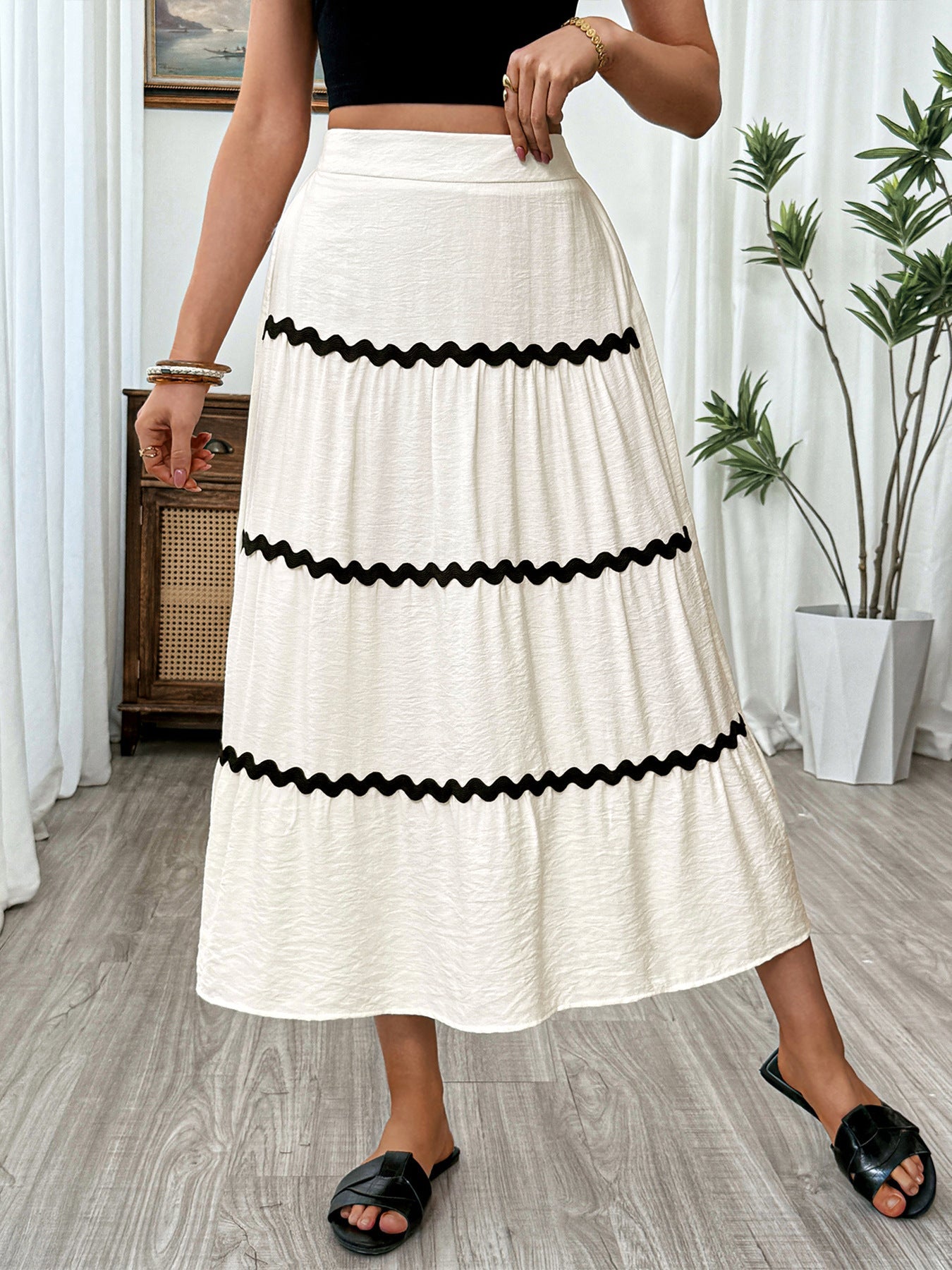 Tiered Flowy Midi Skirt - -