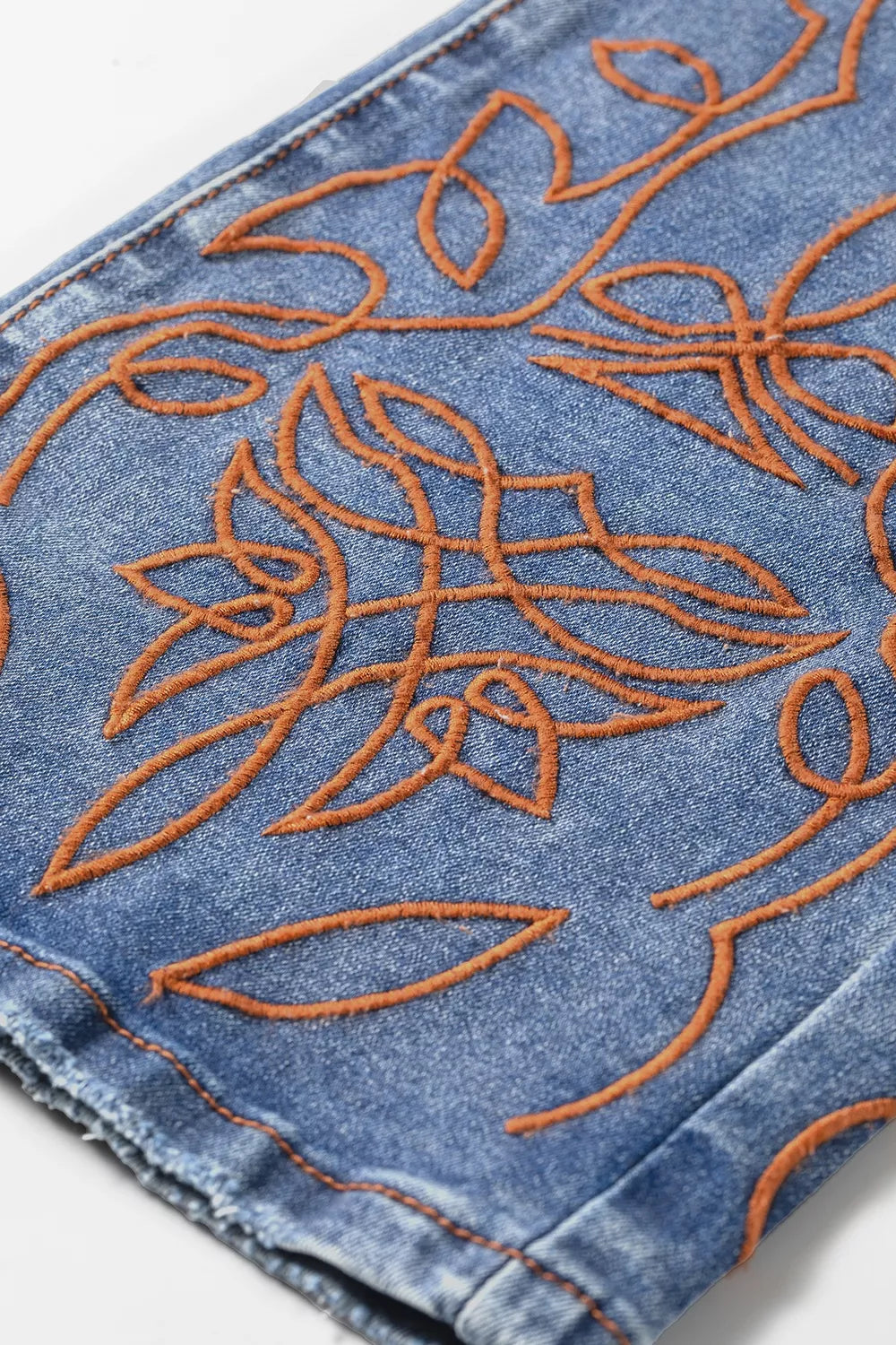 Embroidered Flare Leg Jeans - -