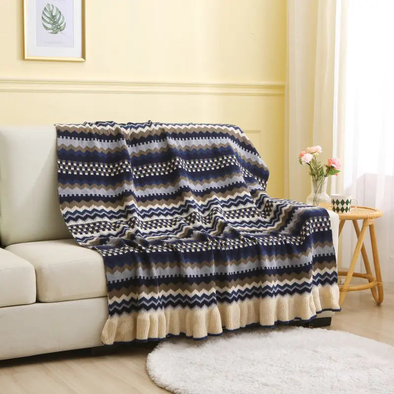 Nordic Style Leaf Edge Knitted Throw Blanket - Kia Day Design
