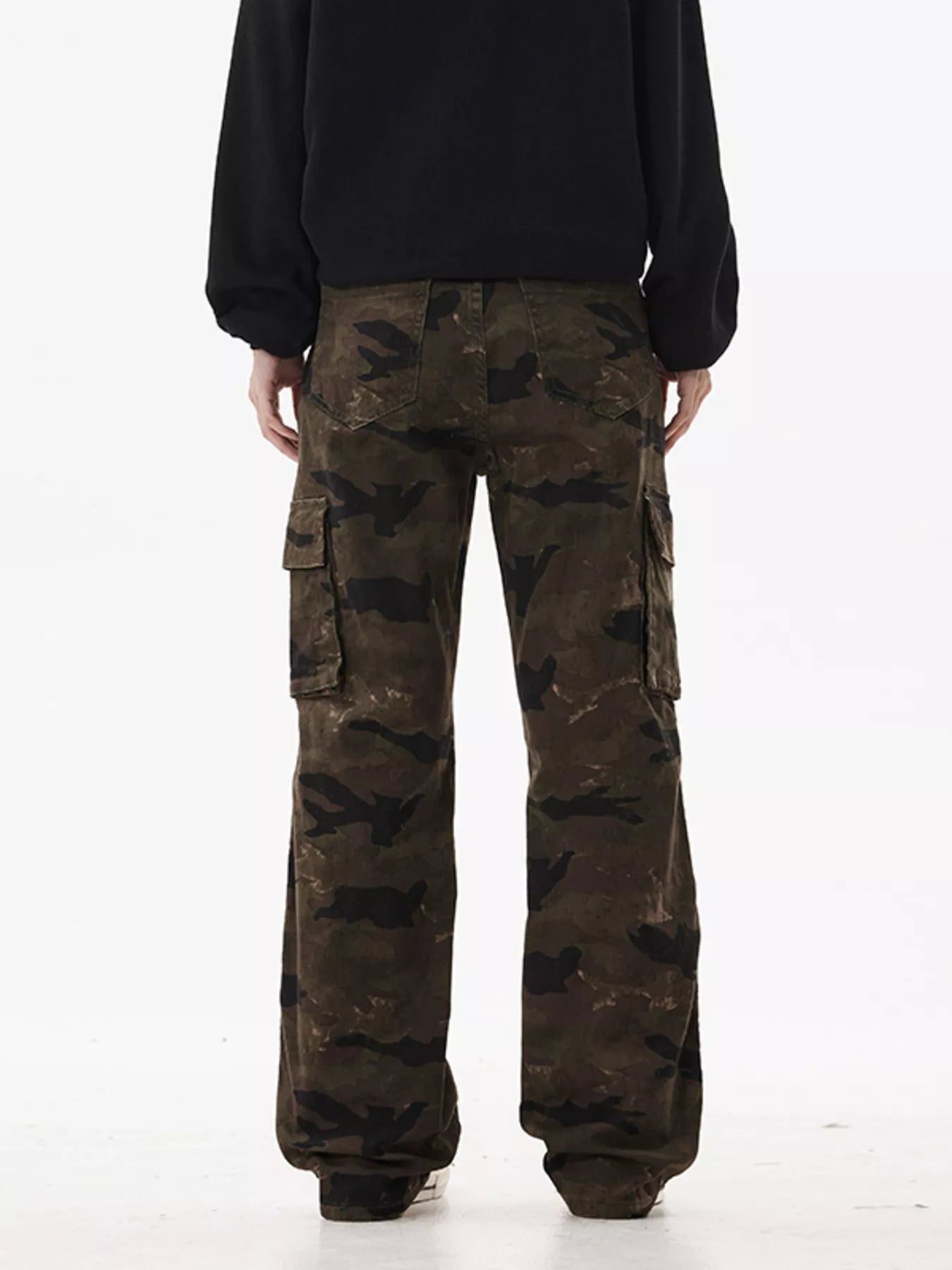 Men's Camo Print Relaxed Fit Cargo Jeans - -