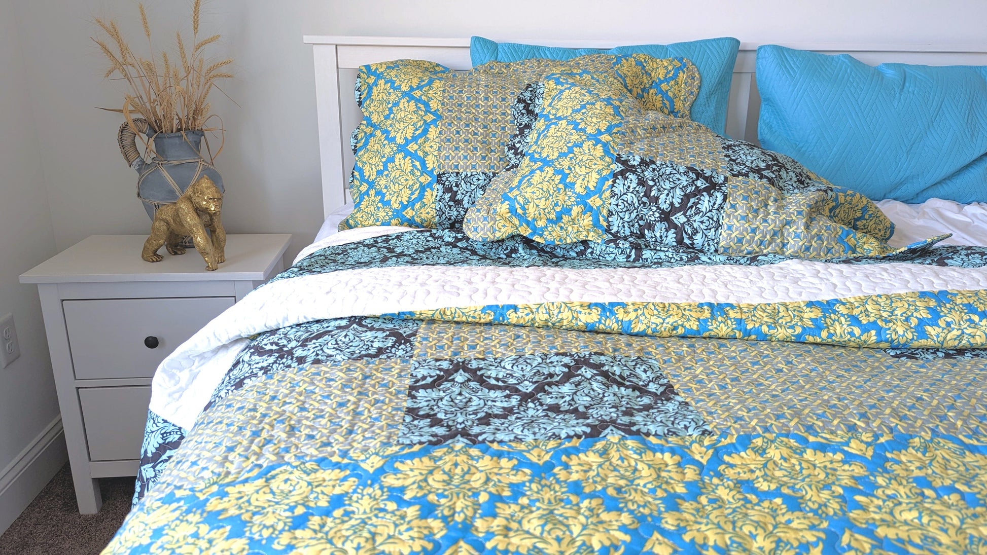 Tache Damask Ornate Baroque Teal Turquoise Blue Green Scalloped Quilt Set (SD-3300) - - Quilt / Bedspread