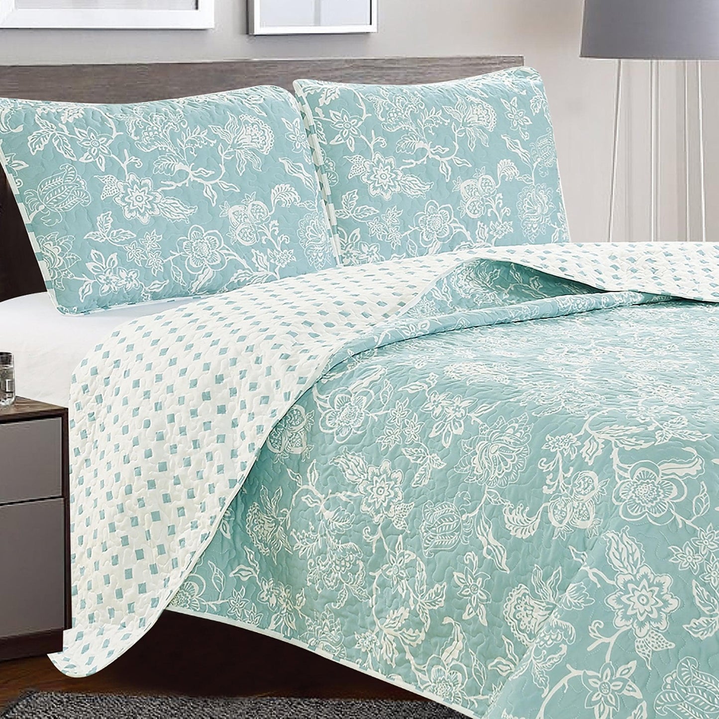 Floral Quilt - Emma Collection - - Quilts