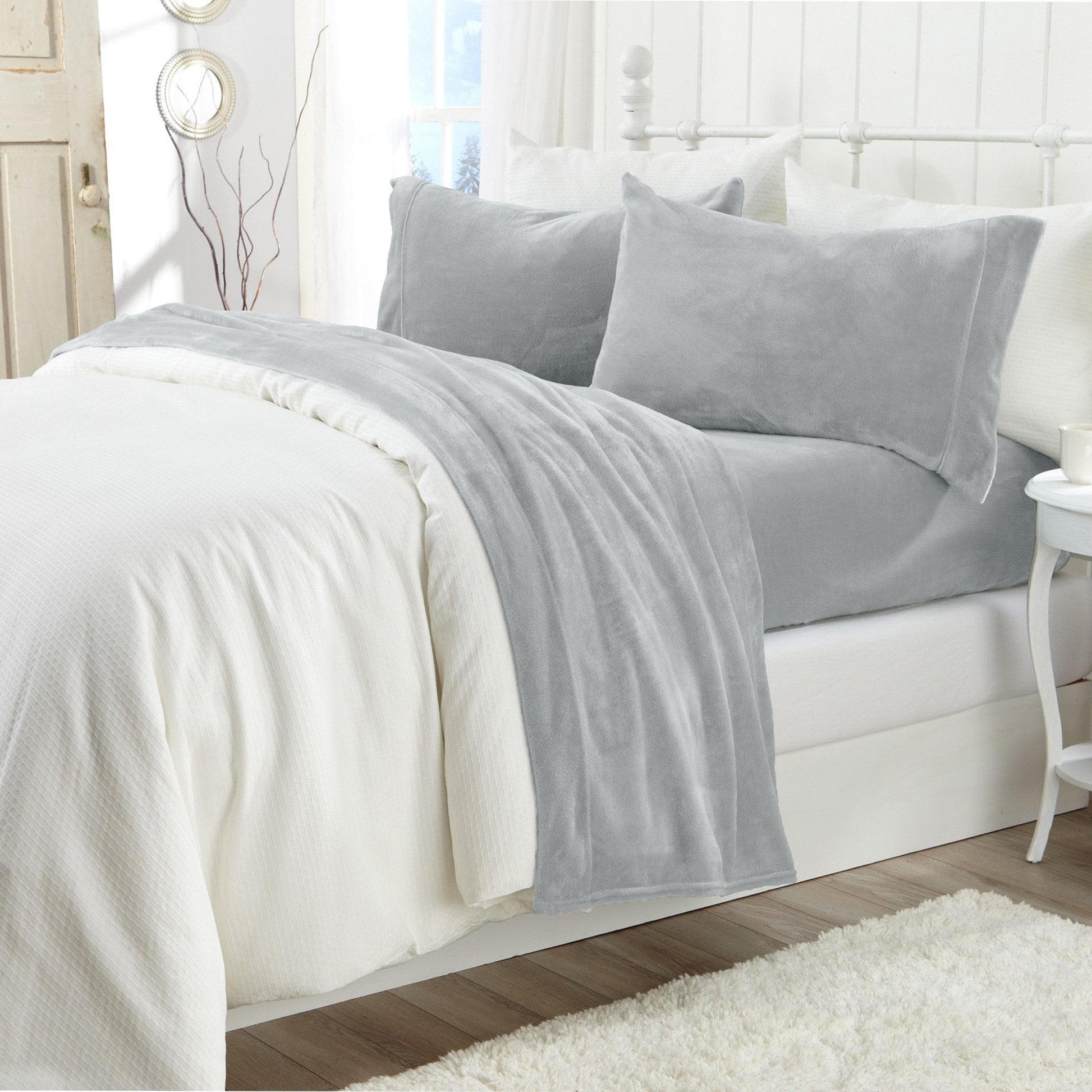 Solid Plush Sheet - Velvet Luxe Collection - - Sheets