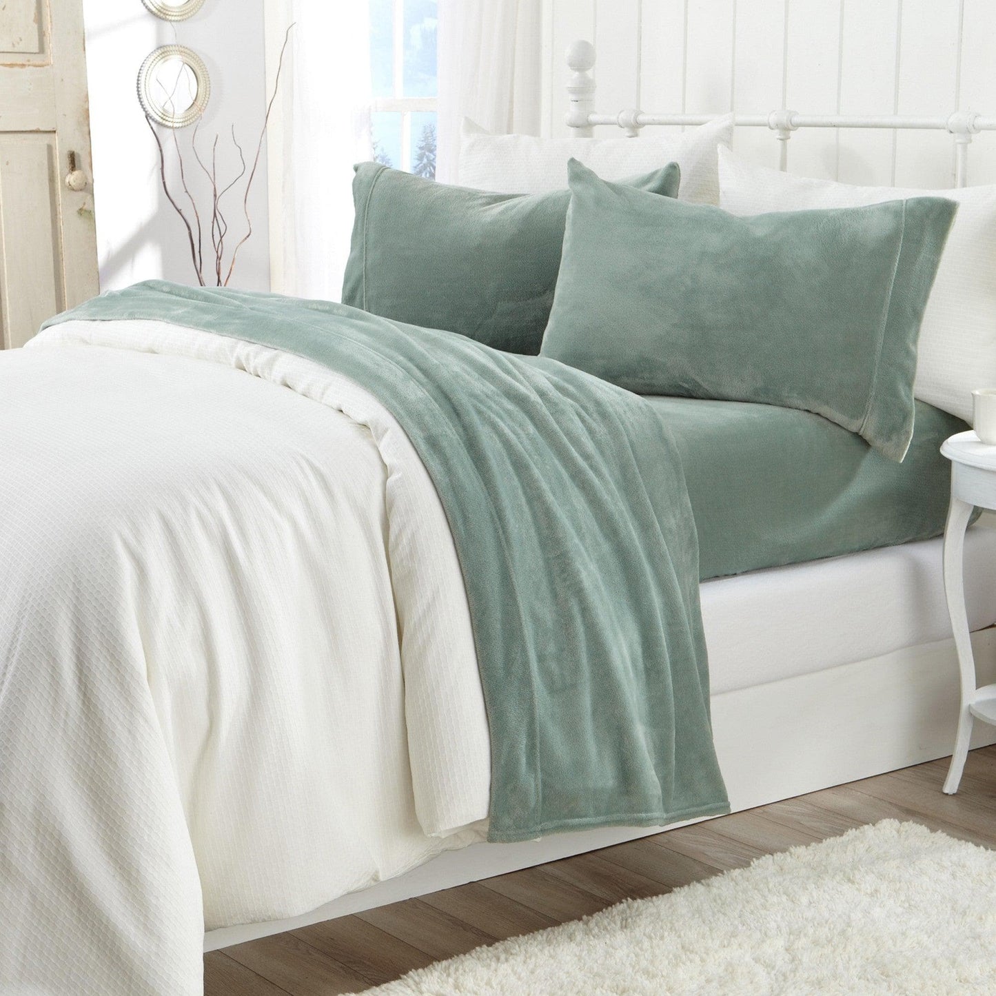 Solid Plush Sheet - Velvet Luxe Collection - - Sheets