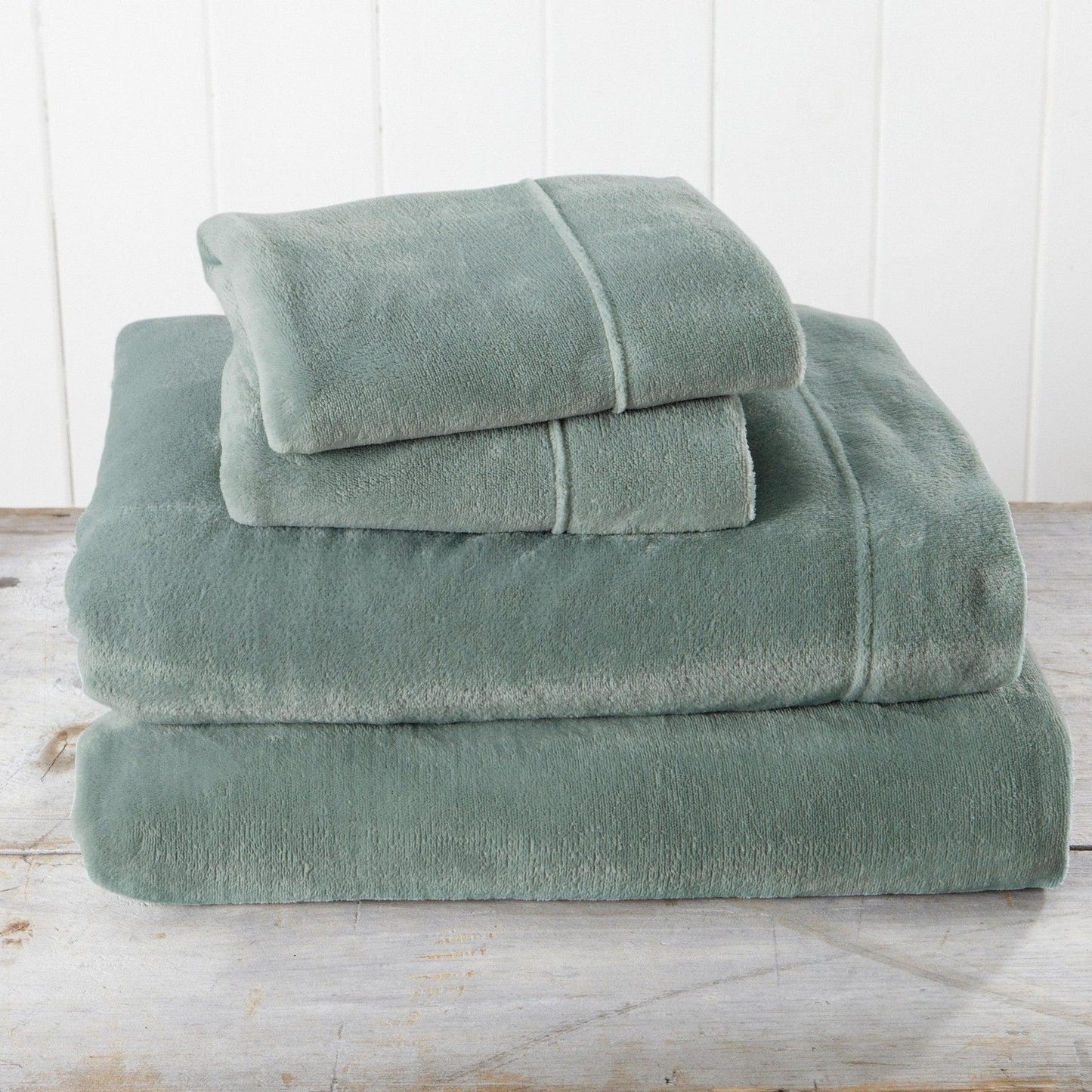 Solid Plush Sheet - Velvet Luxe Collection - - Sheets