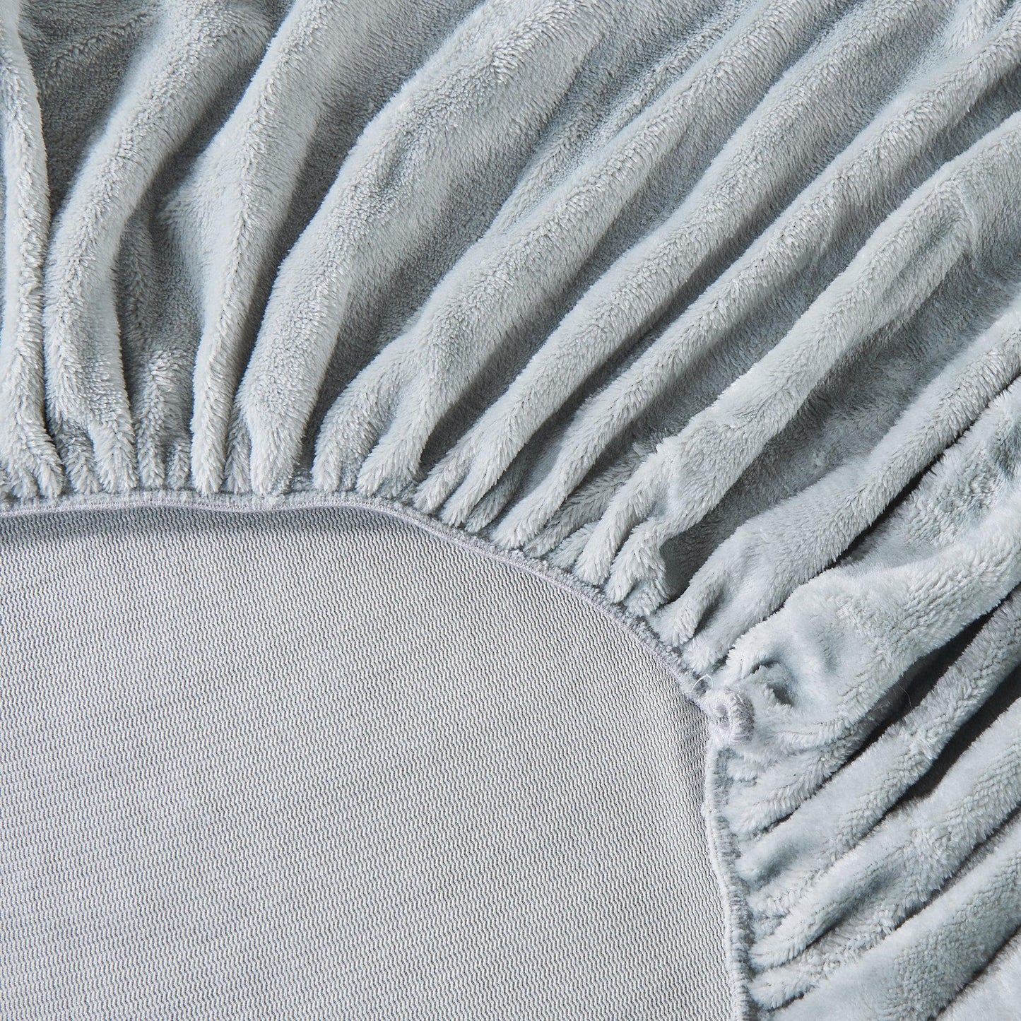 Solid Plush Fitted Sheet - Velvet Luxe Collection - - Bed Sheets