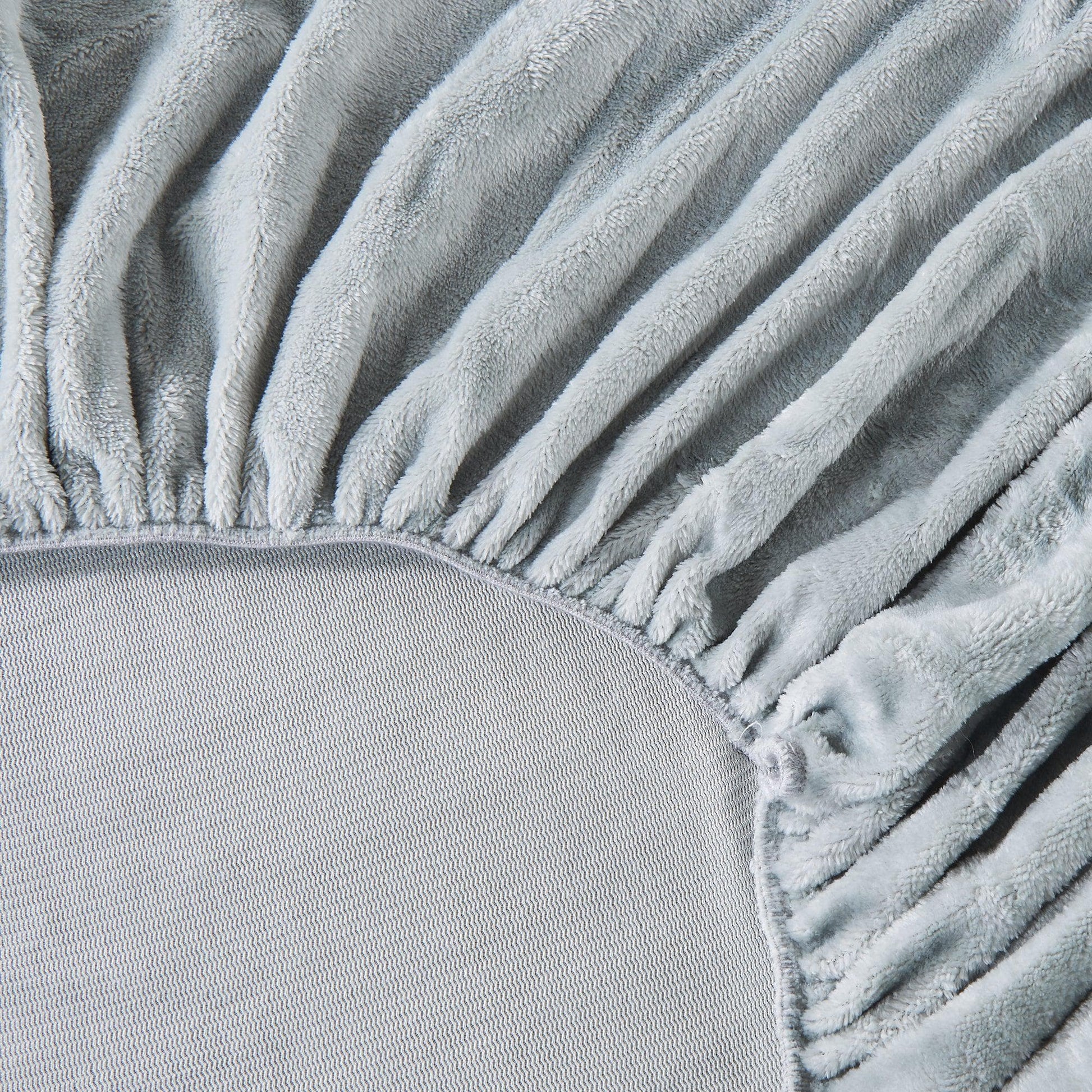 Solid Plush Fitted Sheet - Velvet Luxe Collection - - Bed Sheets