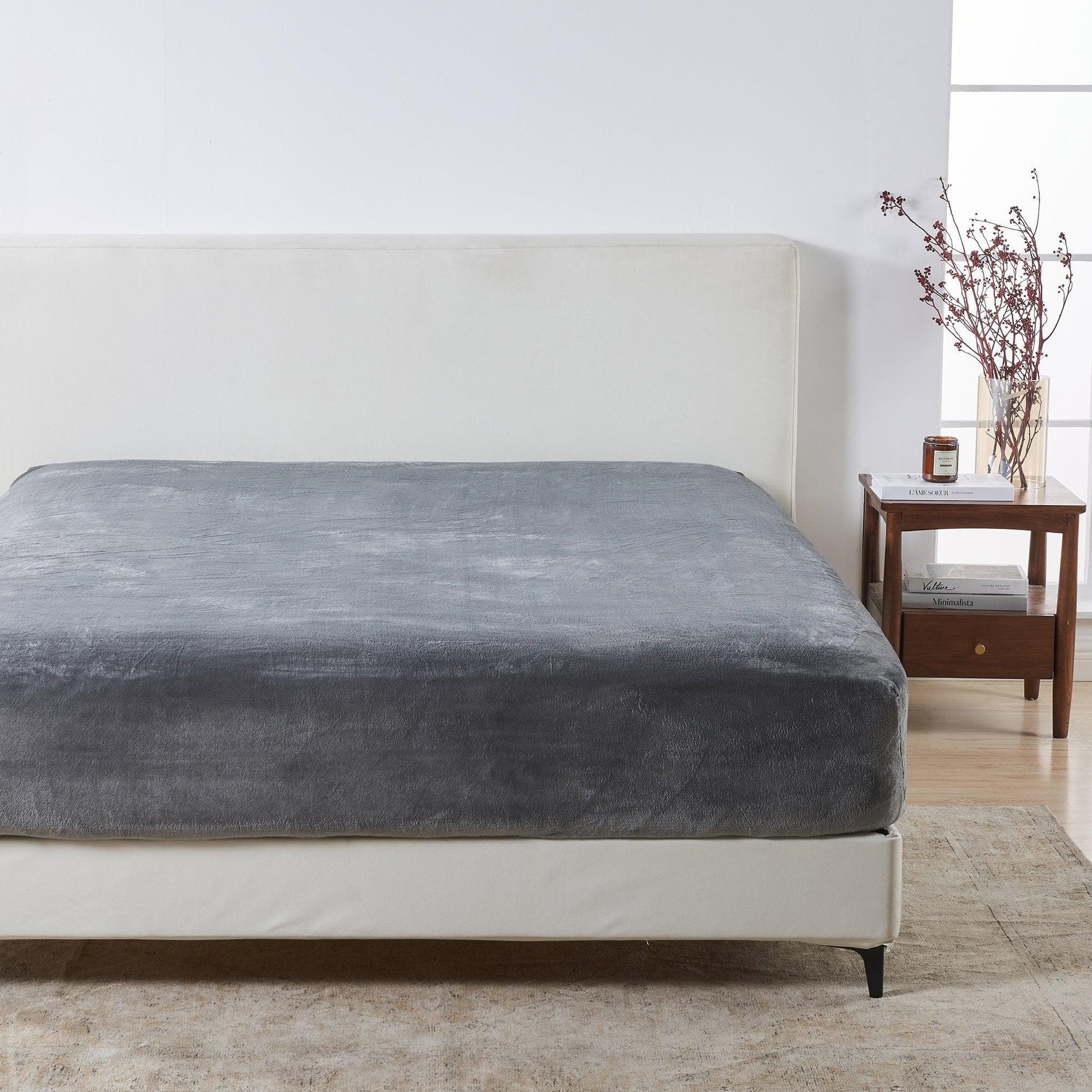 Solid Plush Fitted Sheet - Velvet Luxe Collection - Dark Grey - Bed Sheets