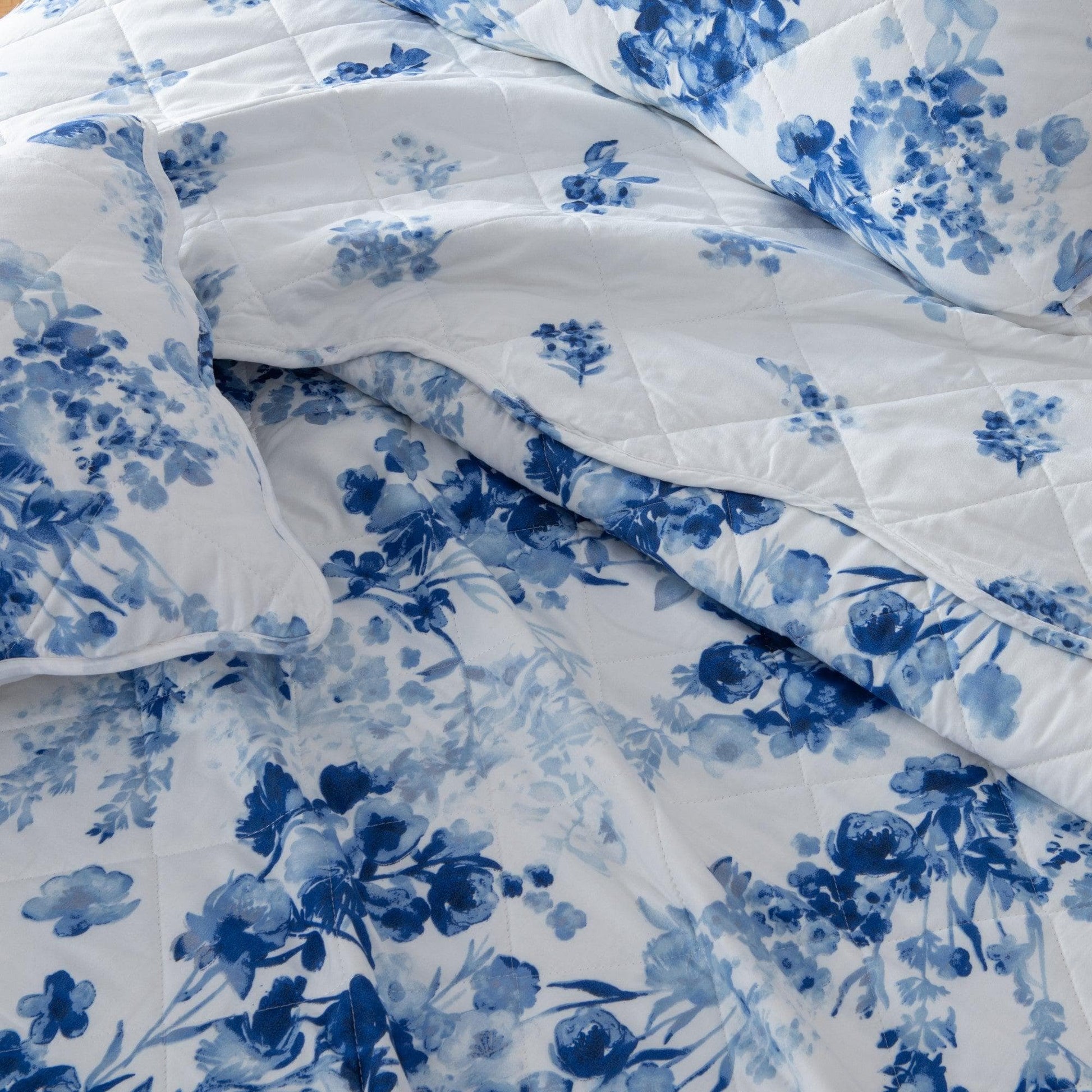 Watercolor Leaves Quilt Set - Jacqueline Collection - - Quilts