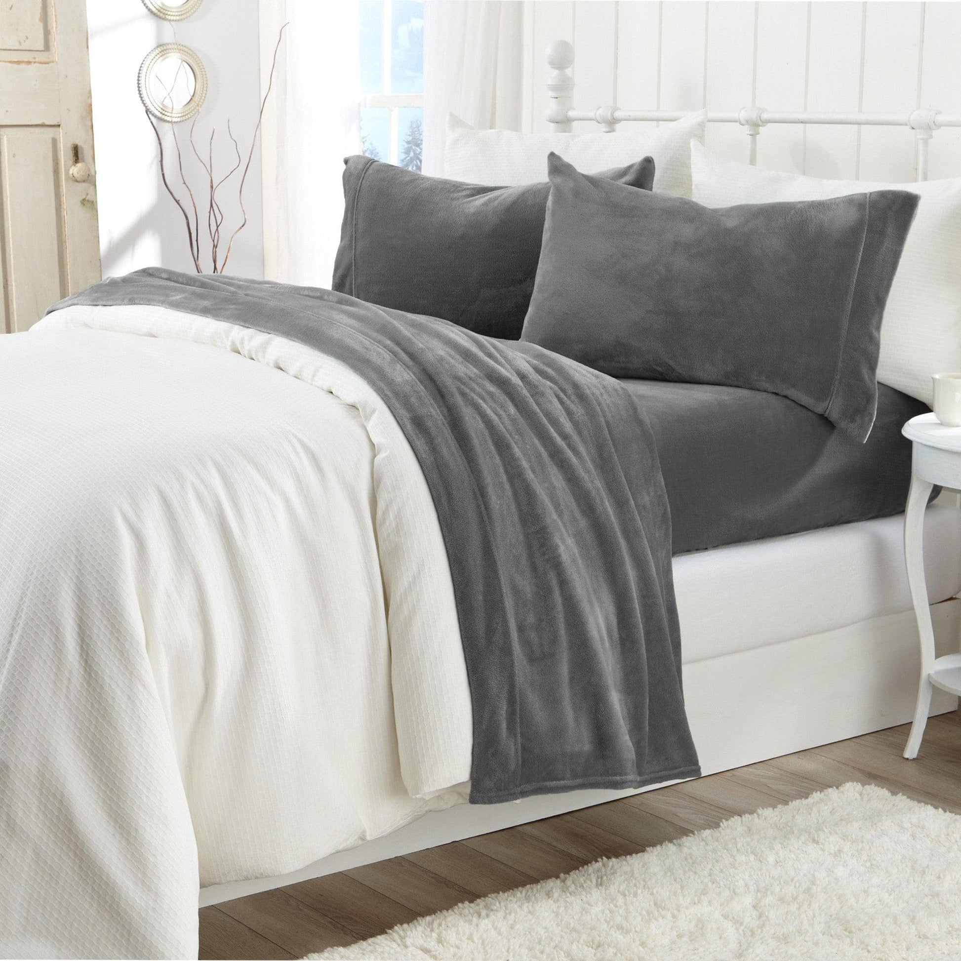 Solid Plush Sheet - Velvet Luxe Collection - - Sheets