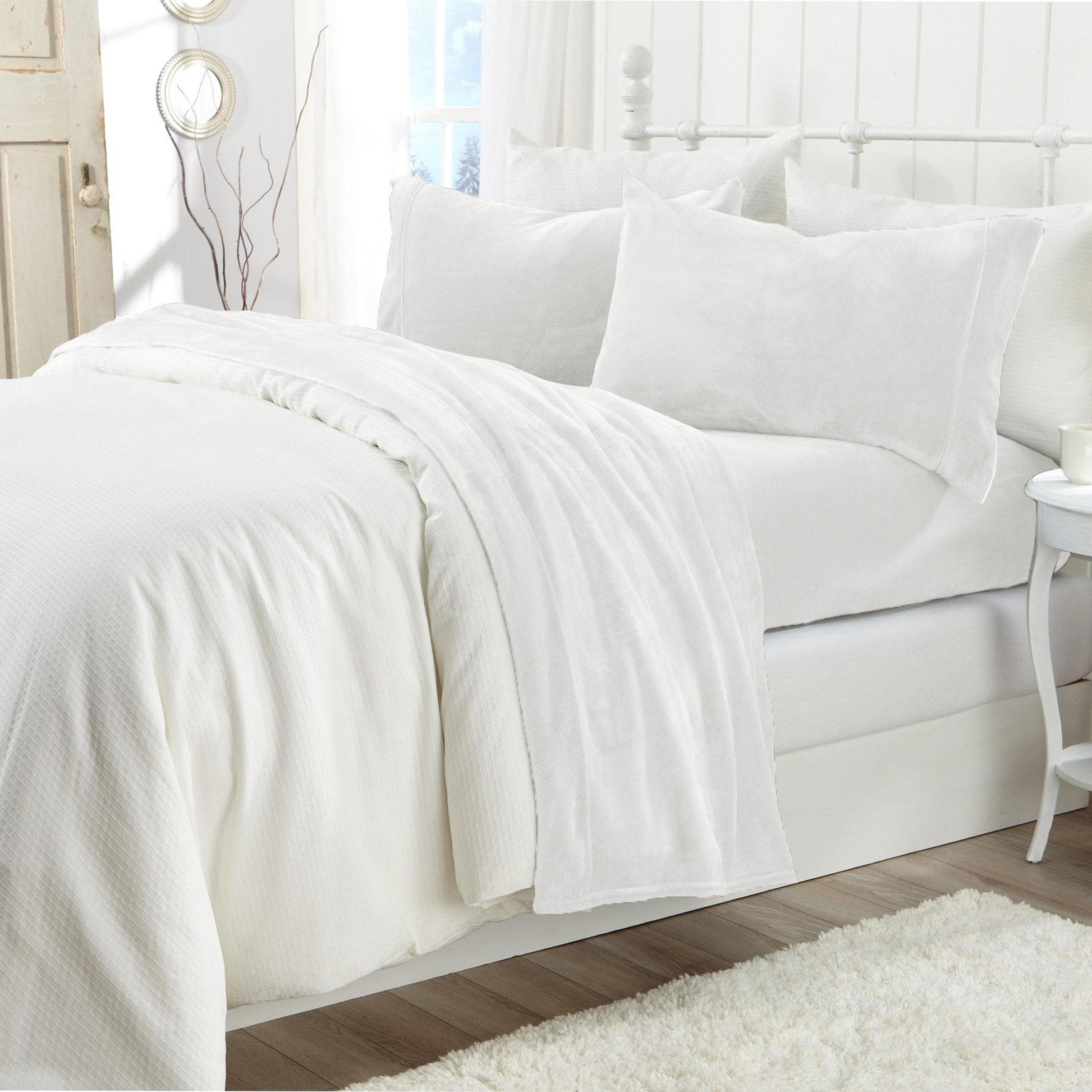 Solid Plush Sheet - Velvet Luxe Collection - - Sheets