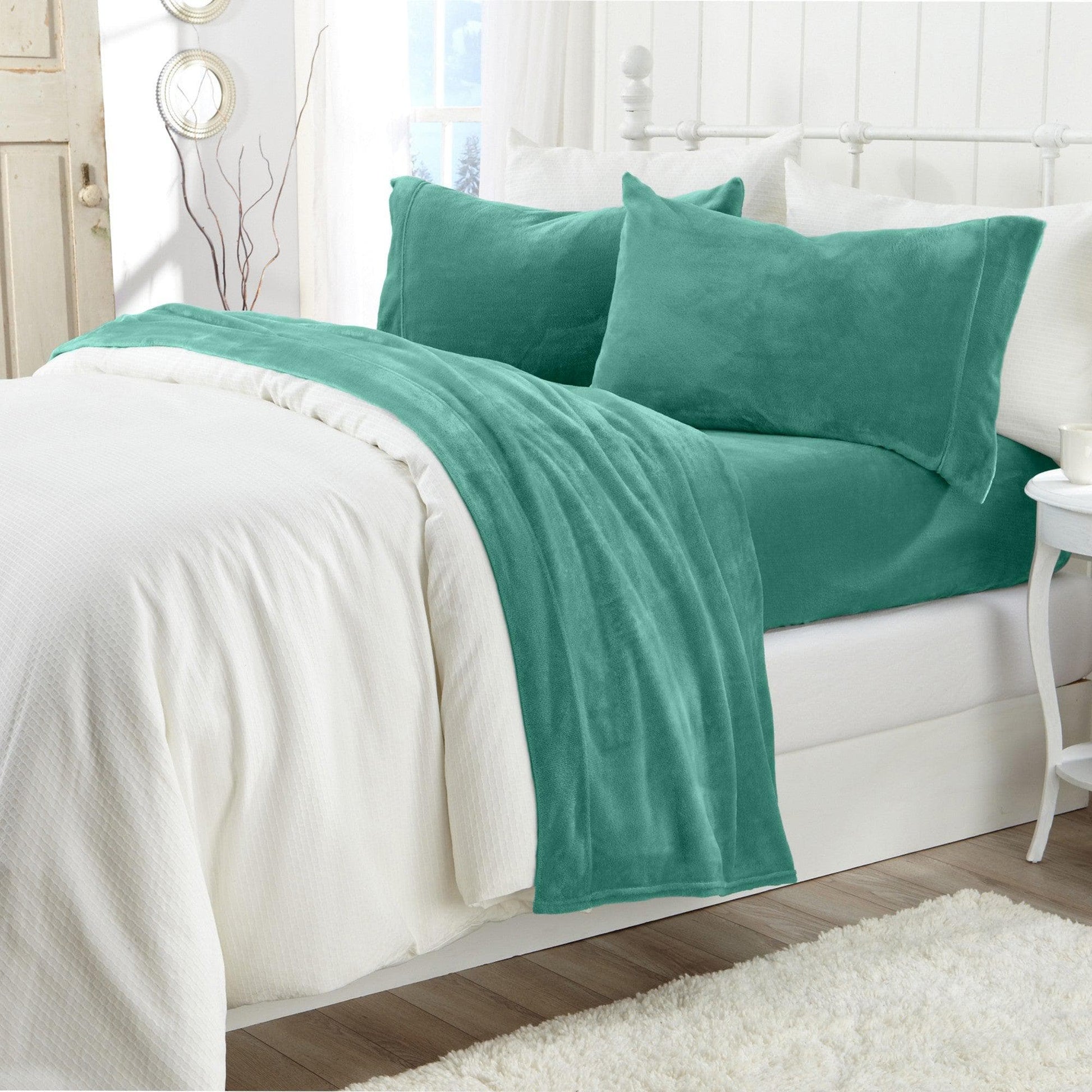Solid Plush Sheet - Velvet Luxe Collection - - Sheets