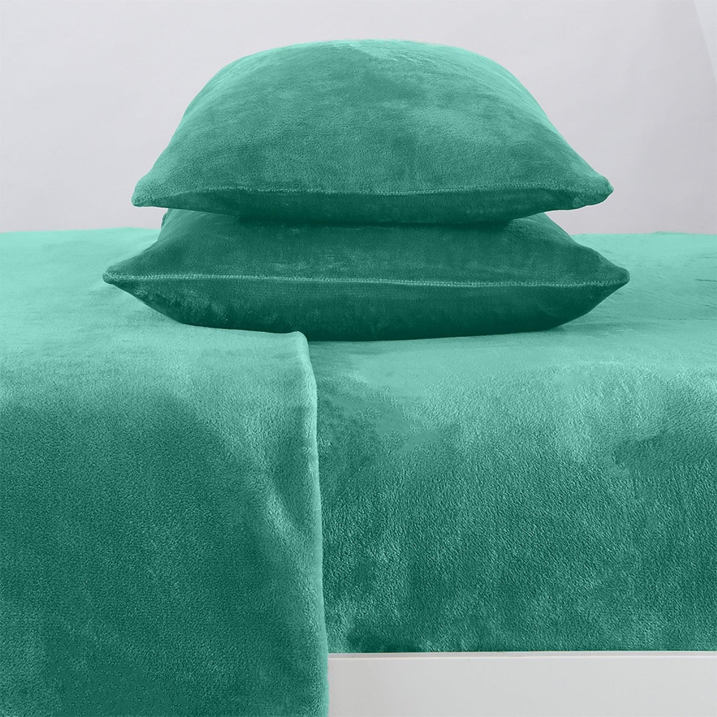 Solid Plush Sheet - Velvet Luxe Collection - Aqua - Sheets