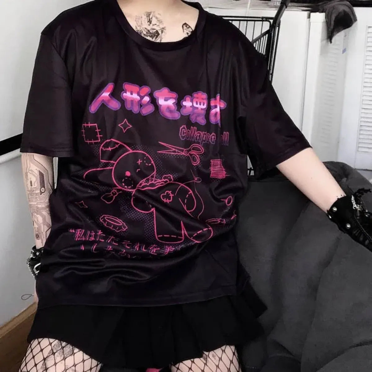 Harajuku Hopper Tee – Cyberpunk Bunny Graphic Crop Top - -