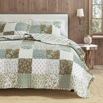 Floral Patchwork Quilt Set - Damia Collection - - Quilts & Comforters