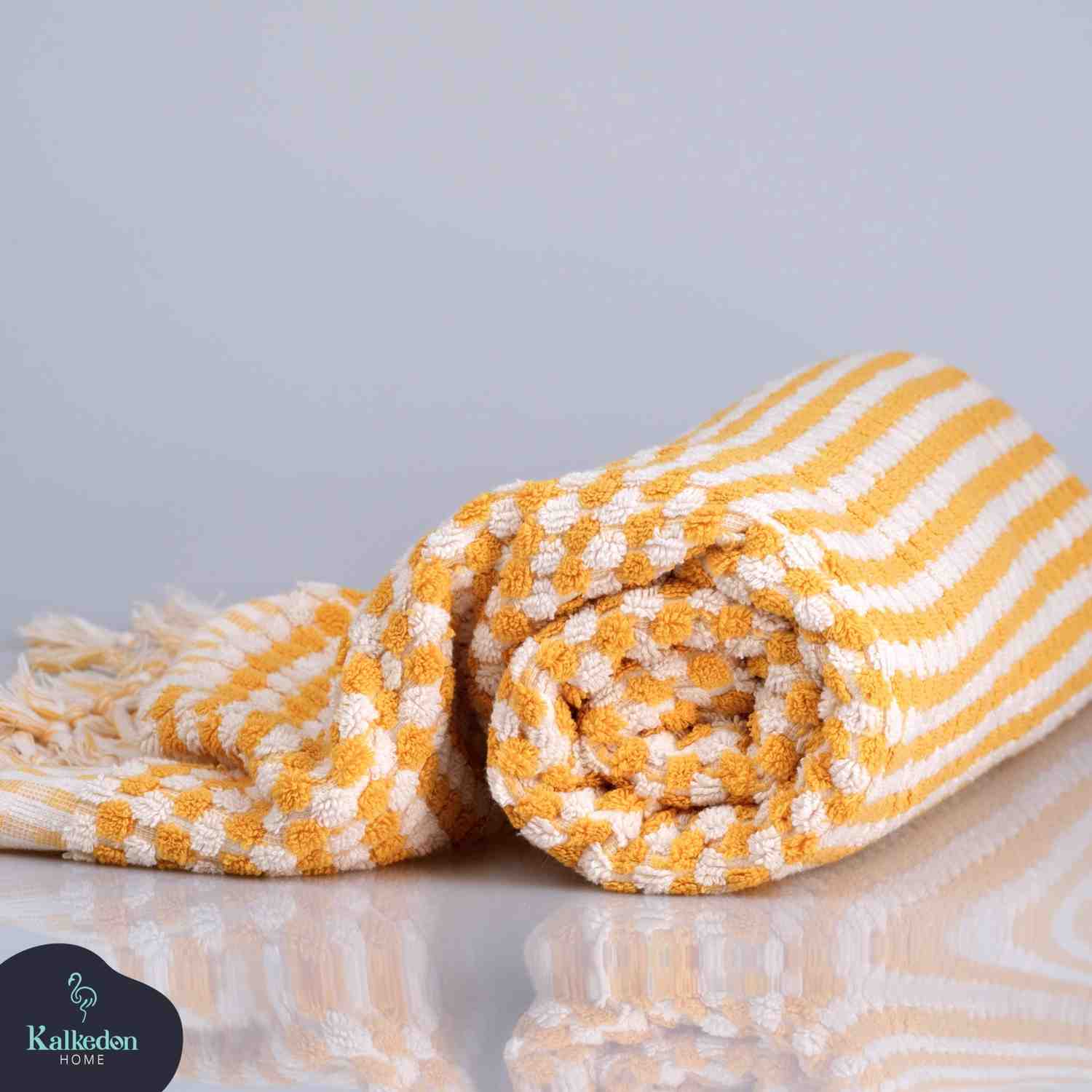 Pom Pom Bath Towel - - Bath Towels