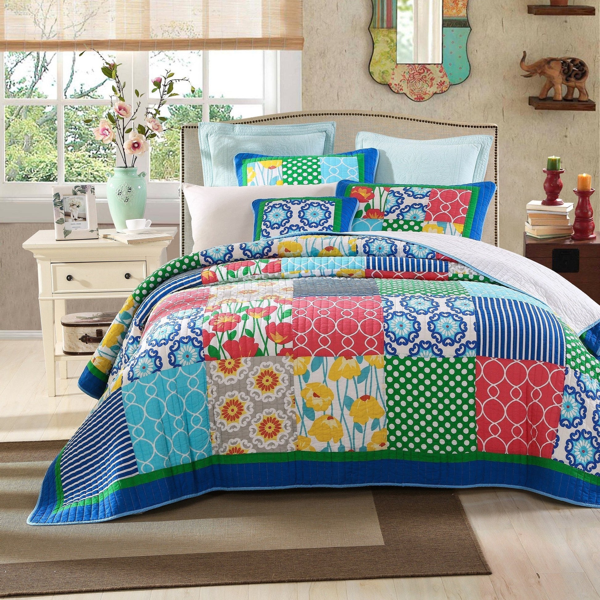 Tache Cotton Dreamy Meadow Patchwork Floral Quilt Set (JHW-568) - - Quilt / Bedspread