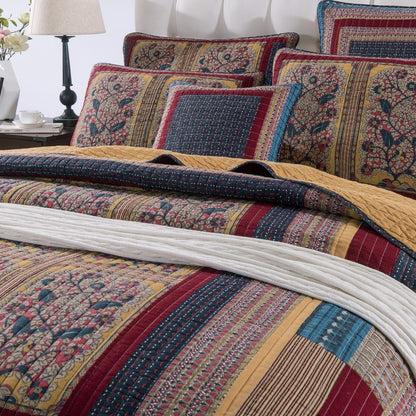 Tache Vineyard Cottage Floral Lightweight Patchwork Bedspread Quilt Set (JHW-827) - - Quilt / Bedspread