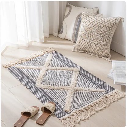 Contemporary Minimalist Area Rug - Kia Day Design
