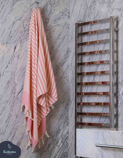 Bora Peshtemal - - Towels