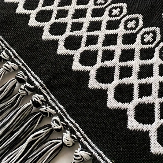 Black and White Floor Tassel Rug - - rug