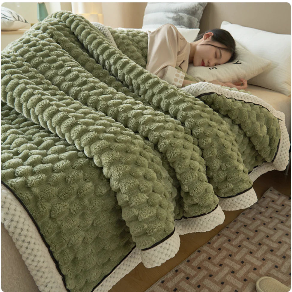 Winter Coral Flannel Thermal Blanket Kia Day Design