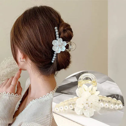 Crystal Pearl Clip Claw - Kia Day Design